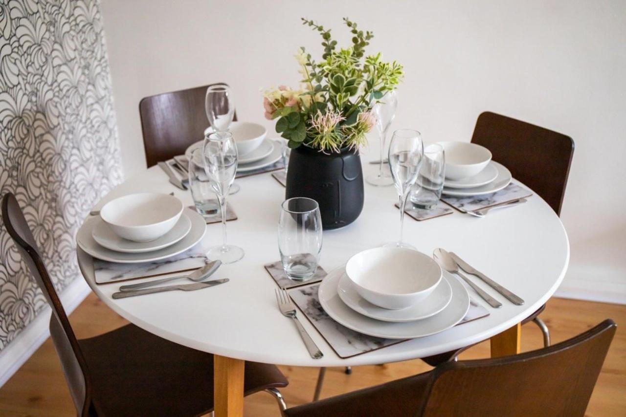 Guestready - Homely Leeds City Apartment Sleep 4 Meanwood Екстер'єр фото