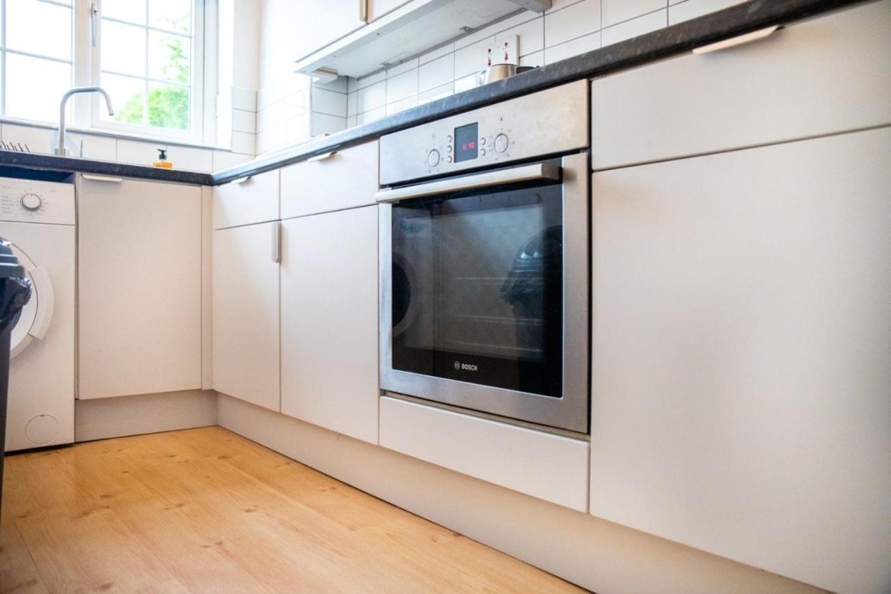 Guestready - Homely Leeds City Apartment Sleep 4 Meanwood Екстер'єр фото