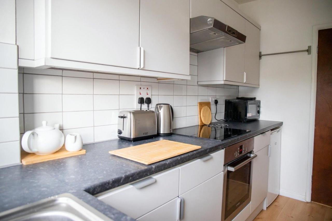 Guestready - Homely Leeds City Apartment Sleep 4 Meanwood Екстер'єр фото